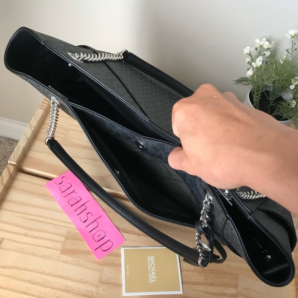 🌼Michael Kors Purse - Picture 11 of 13